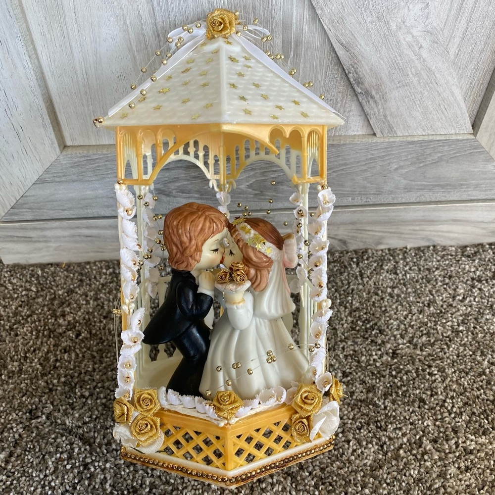 Vintage ~Wedding Cake Topper~Bride &~Groom Brunette Red Heads Ceramic Couple
